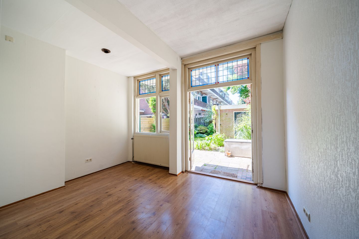 Charming 1930s Ground Floor Apartment with Deep Southwest Garden in The Hague — 20