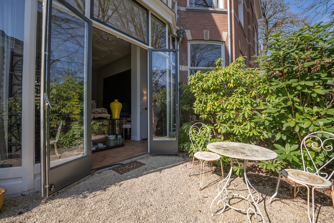 Photo 8 of Riouwstraat 8