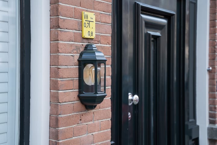 Photo 2 of Riouwstraat 8