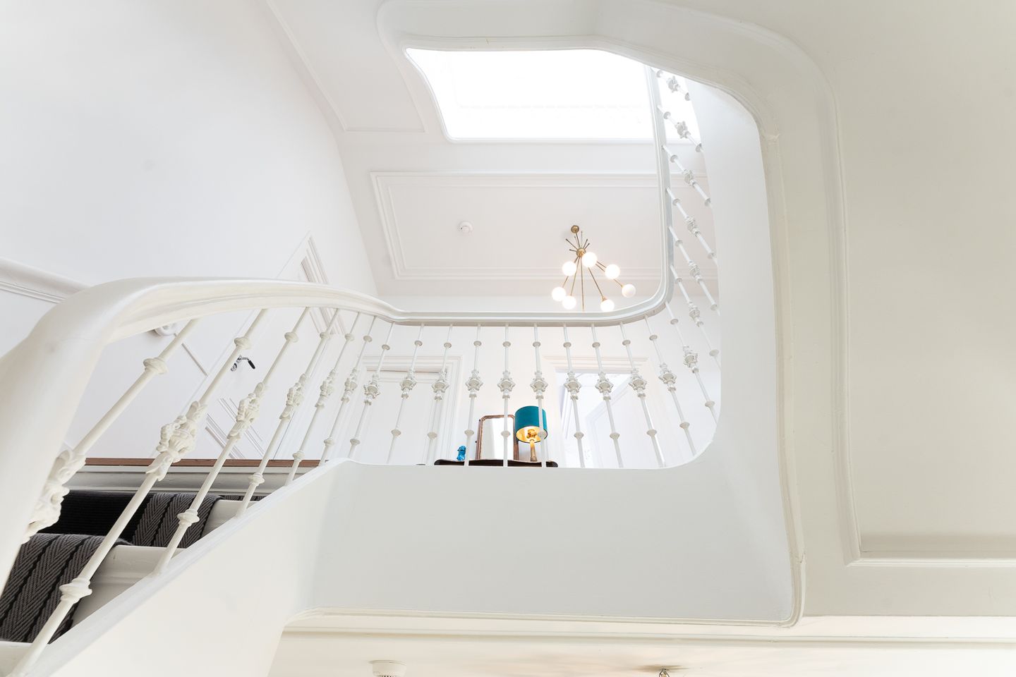 Photo 25 of Riouwstraat 8