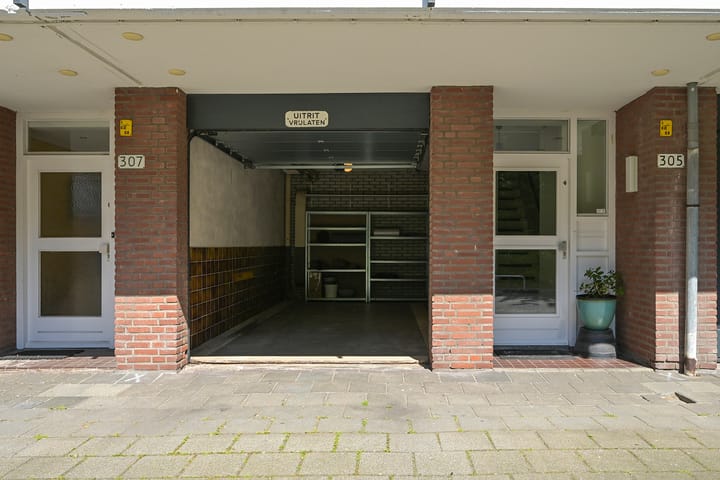 Foto 3 van Frederikstraat 305