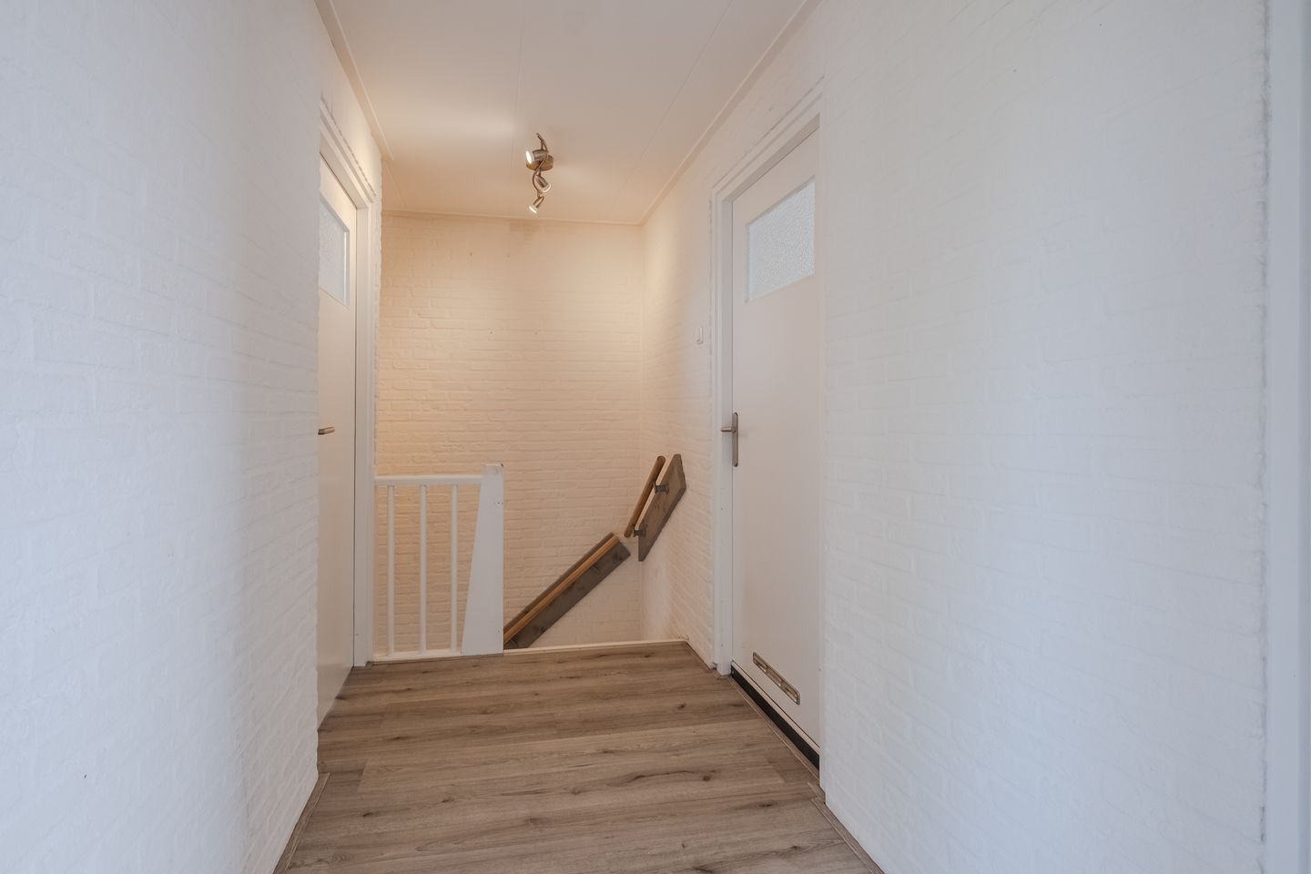 Photo 14 of Van Binsbergenstraat 14