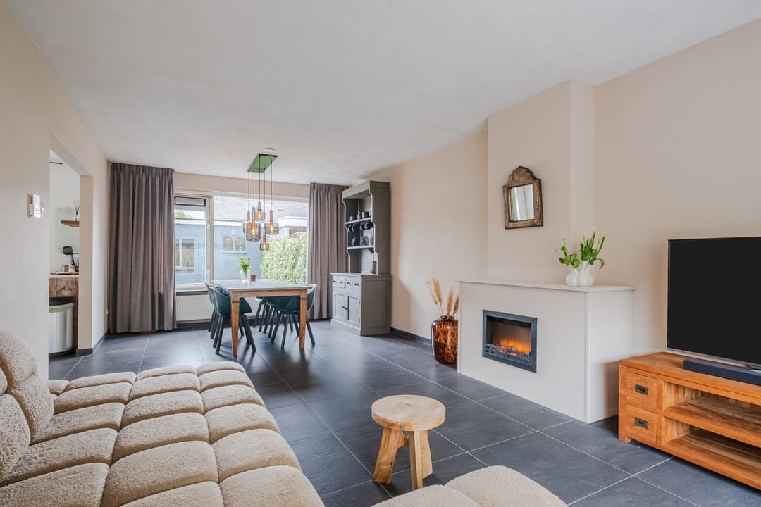 Photo 7 of Van Binsbergenstraat 14