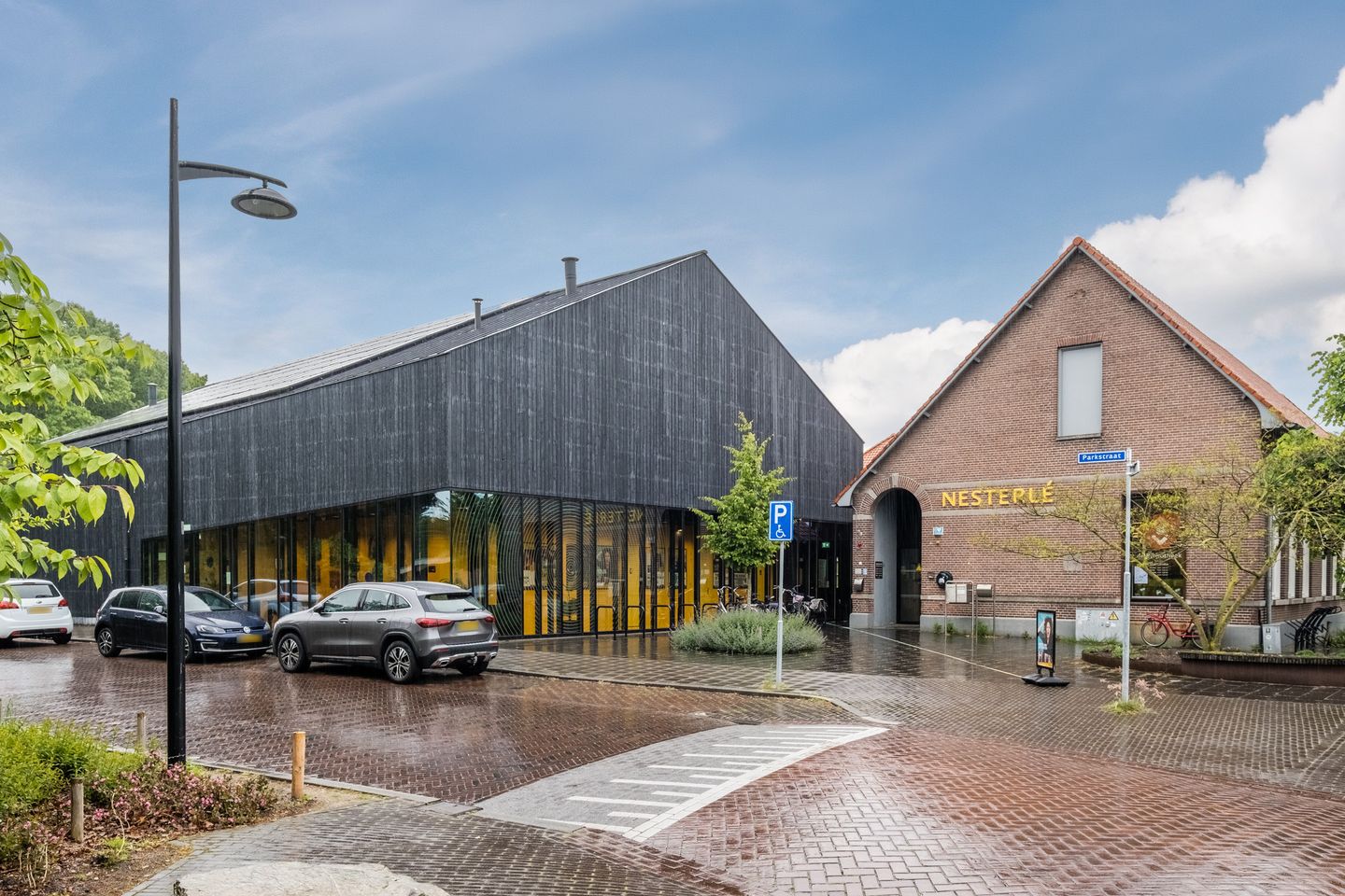 Photo 35 of Van Binsbergenstraat 14