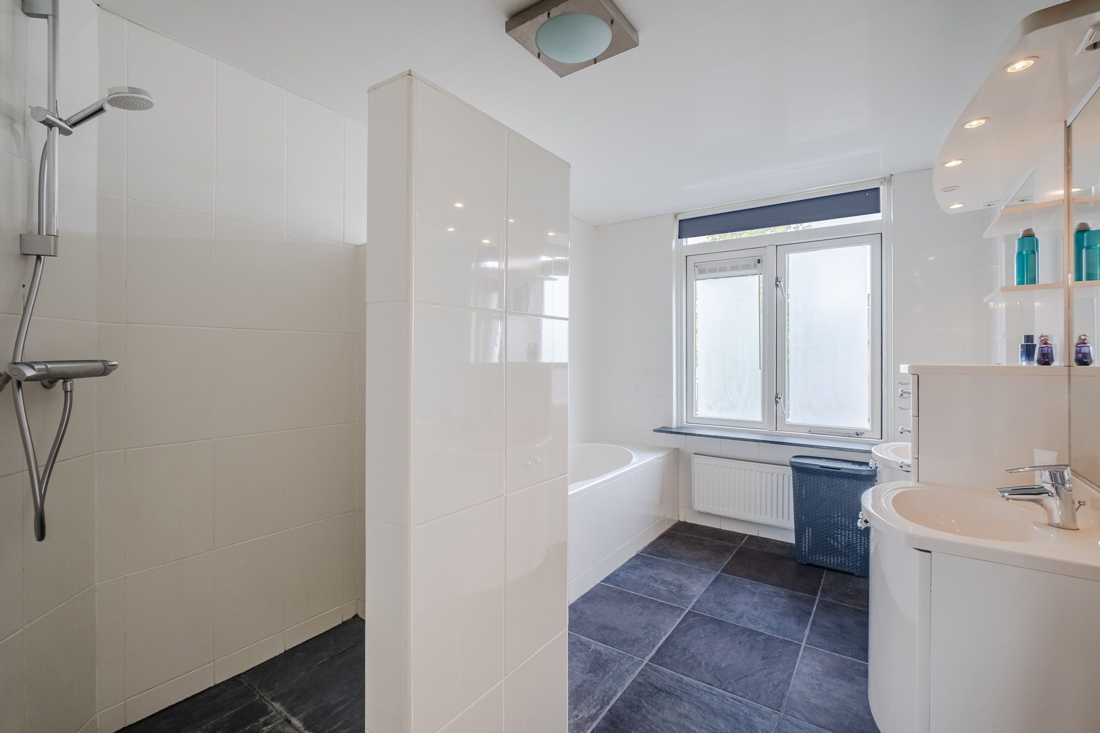 Photo 21 of Van Binsbergenstraat 14