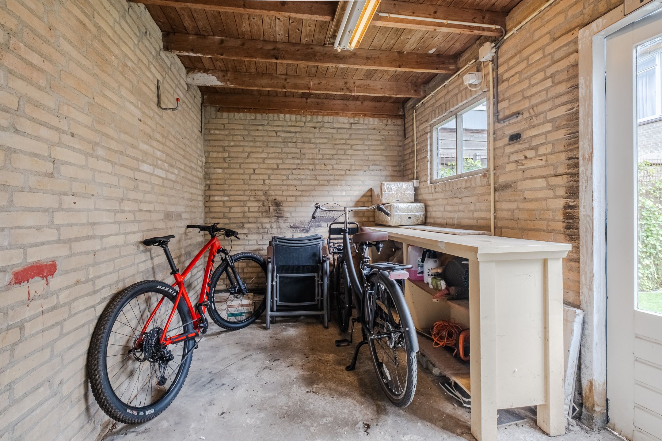 Photo 27 of Van Binsbergenstraat 14