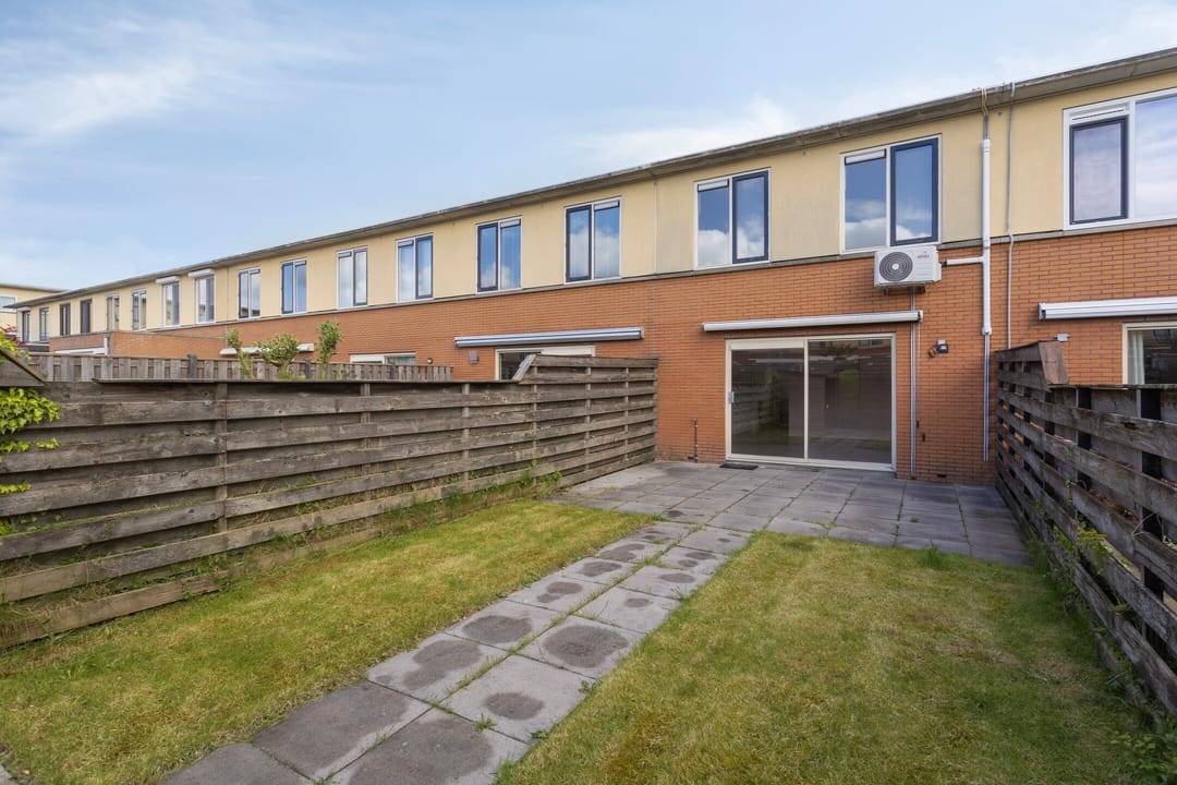 Photo 32 of Josine Reulingstraat 44