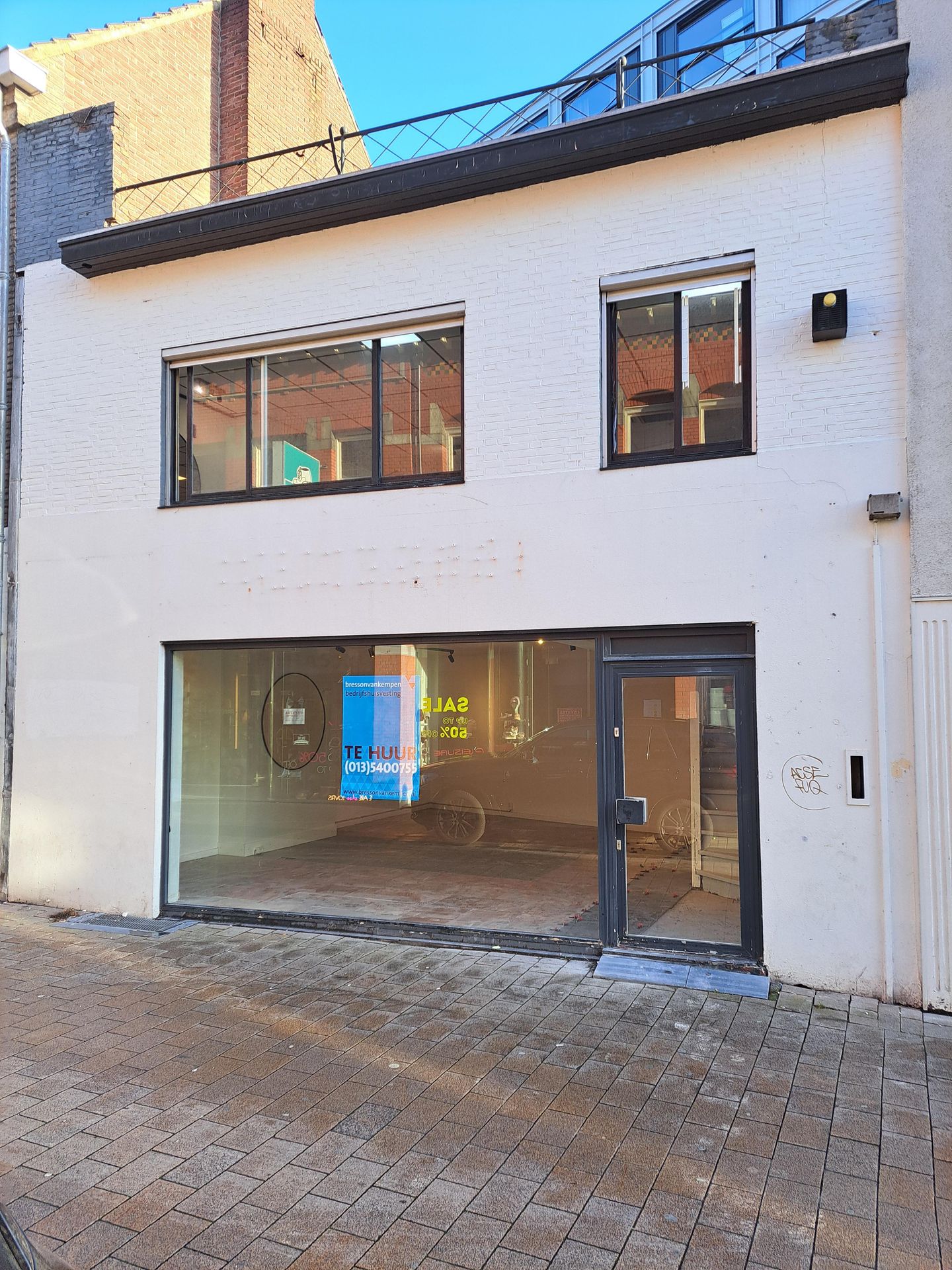 Bekijk foto 2 van Juliana van Stolbergstraat 14