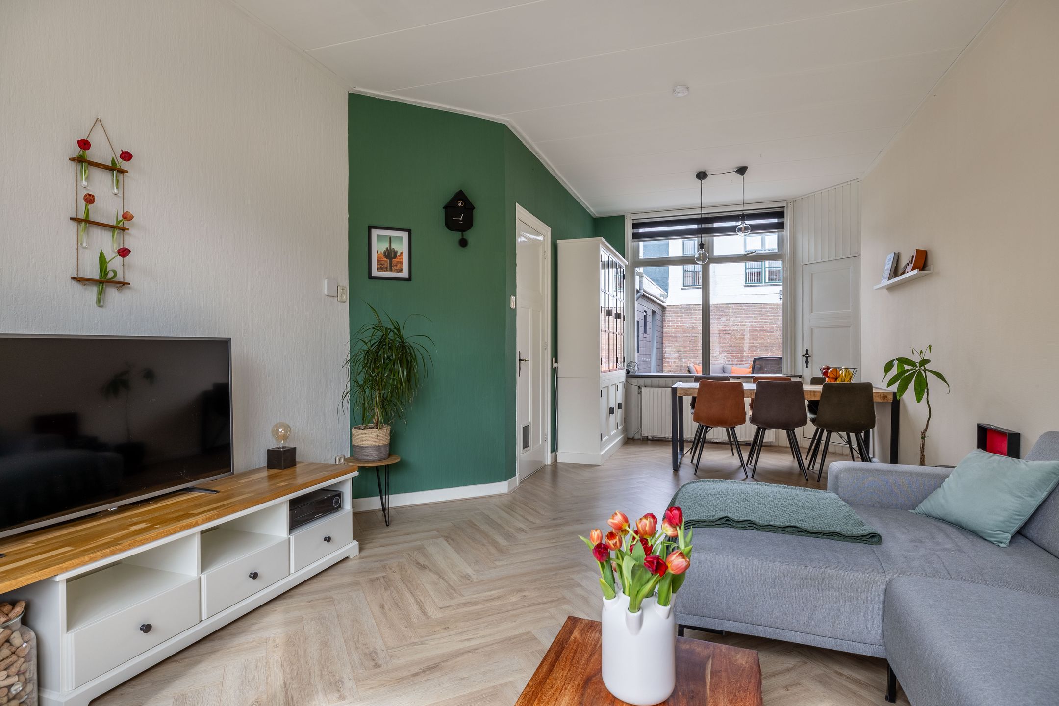 Photo 15 of van Asbeckstraat 61