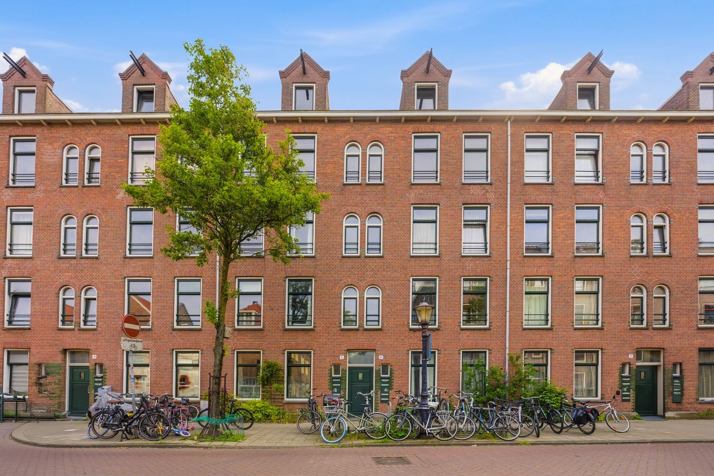 Foto 1 van Djambistraat 23-1