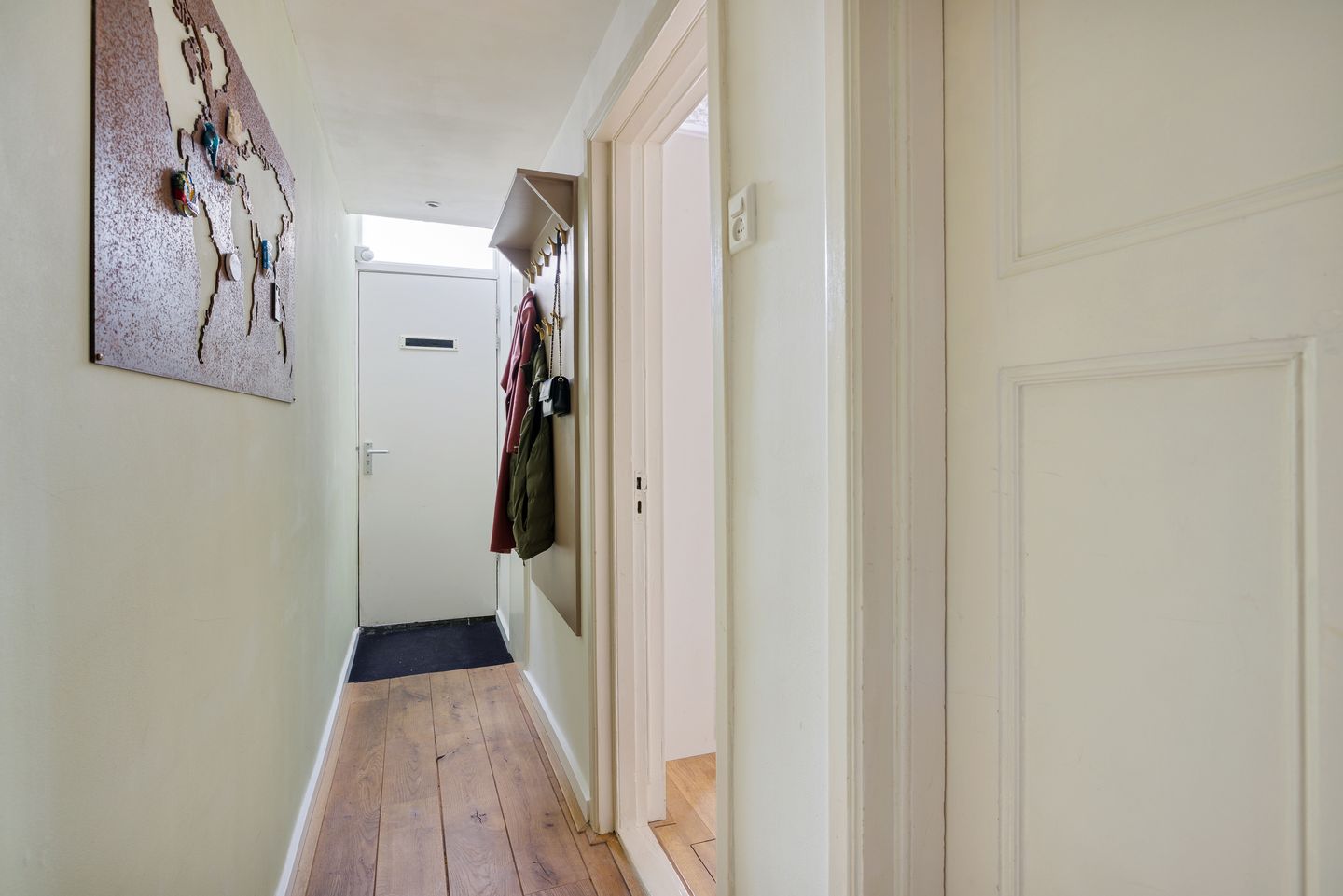Foto 4 van Adriaanstraat 41