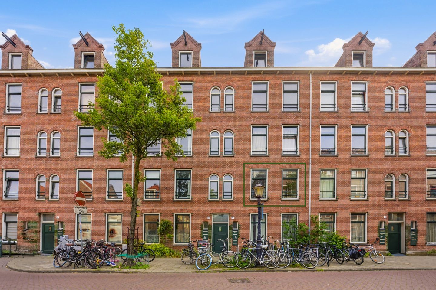 Photo 25 of Djambistraat 23-1