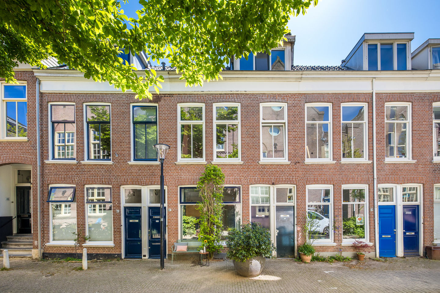 Foto 1 van Adriaanstraat 41