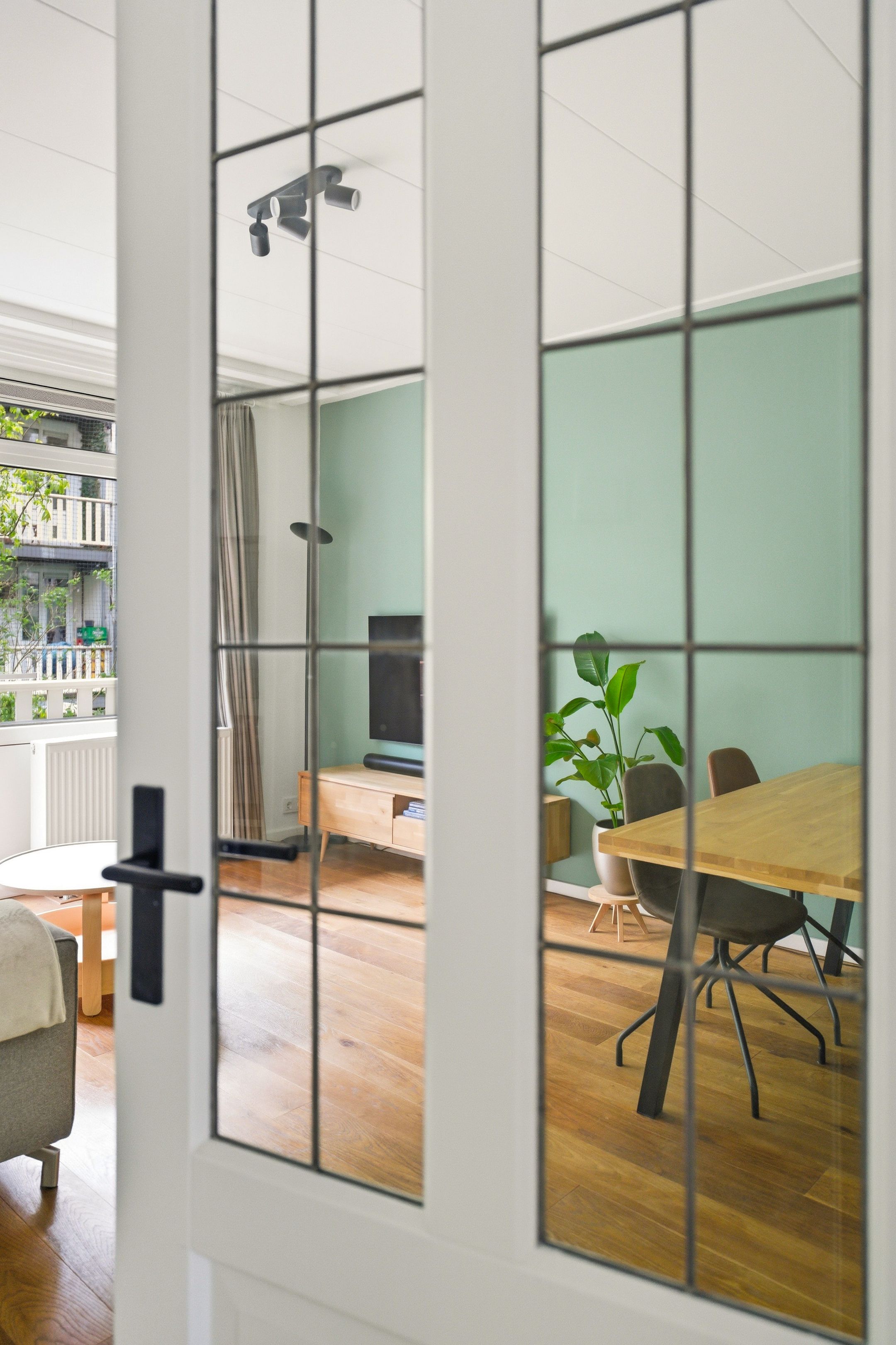 Photo 6 of Djambistraat 23-1