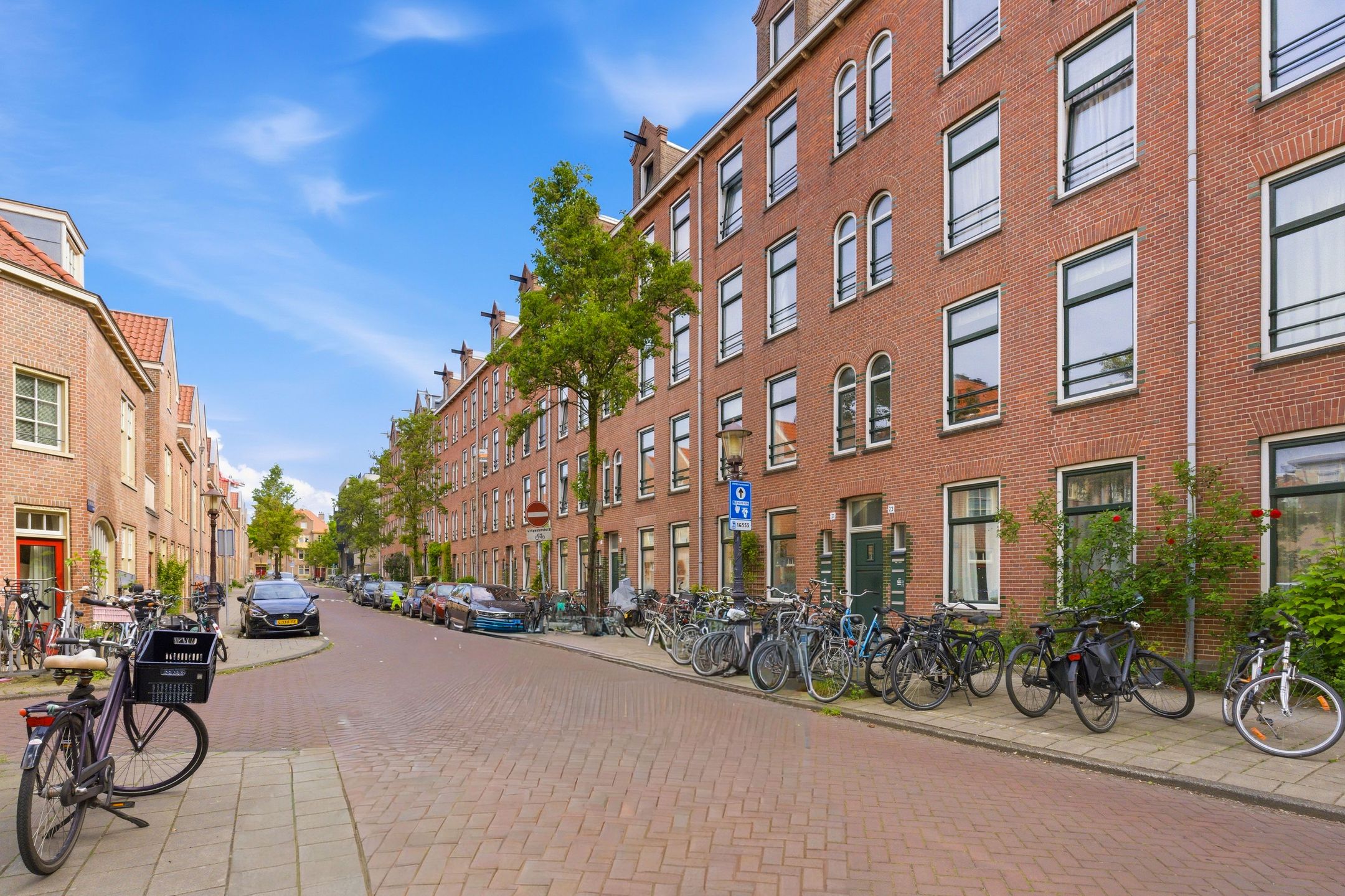 Photo 27 of Djambistraat 23-1
