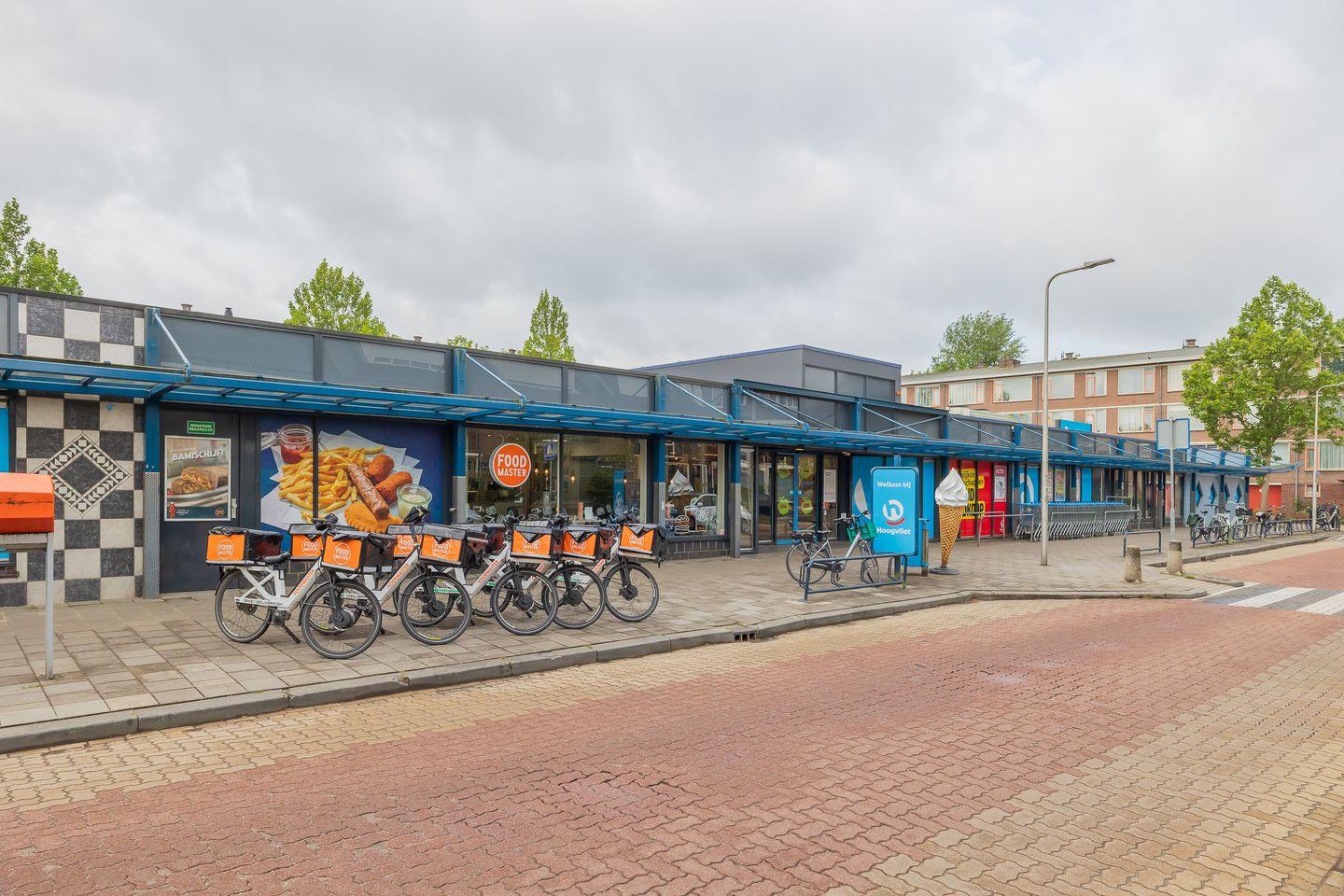 Bekijk foto 1 van Linnaeusweg 100