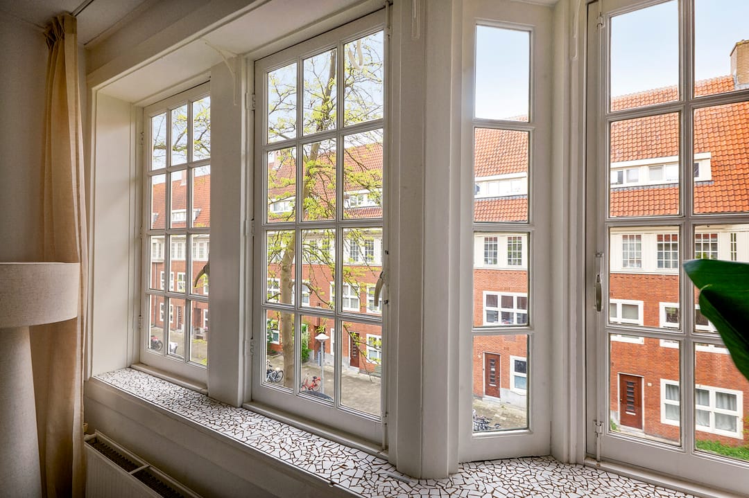 Photo 2 of Paramaribostraat 68-2