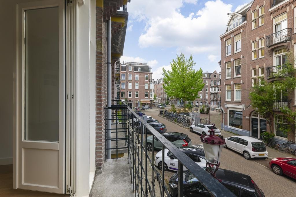 Photo 6 of Rhijnvis Feithstraat 33-1
