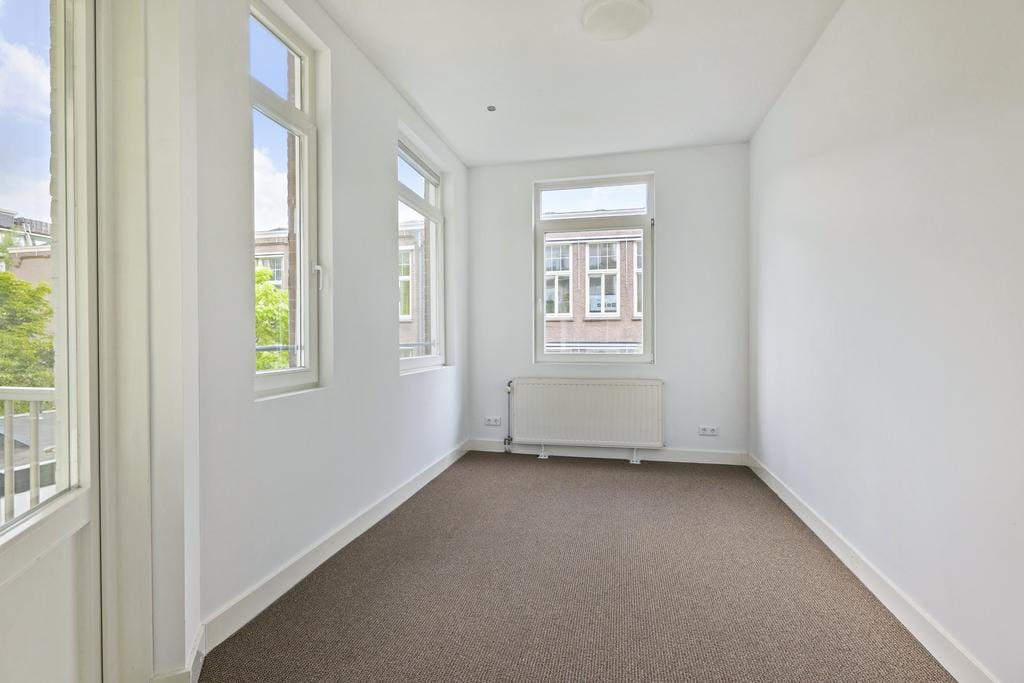 Photo 21 of Rhijnvis Feithstraat 33-1