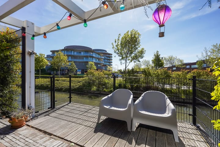 Tussenwoning te koop: Atlantische Oceaan 20, Naaldwijk