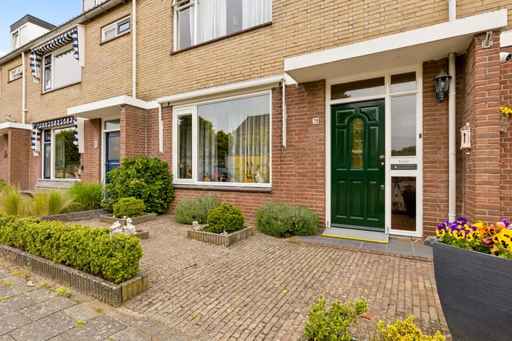 Foto 2 van H Roland Holststraat 29