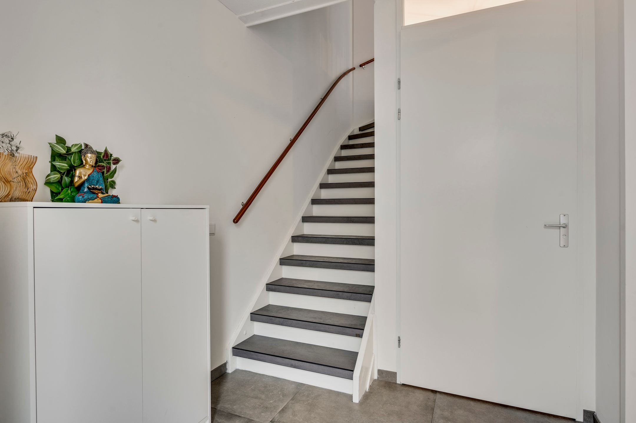 Photo 9 of Sutjensstraat 2-B