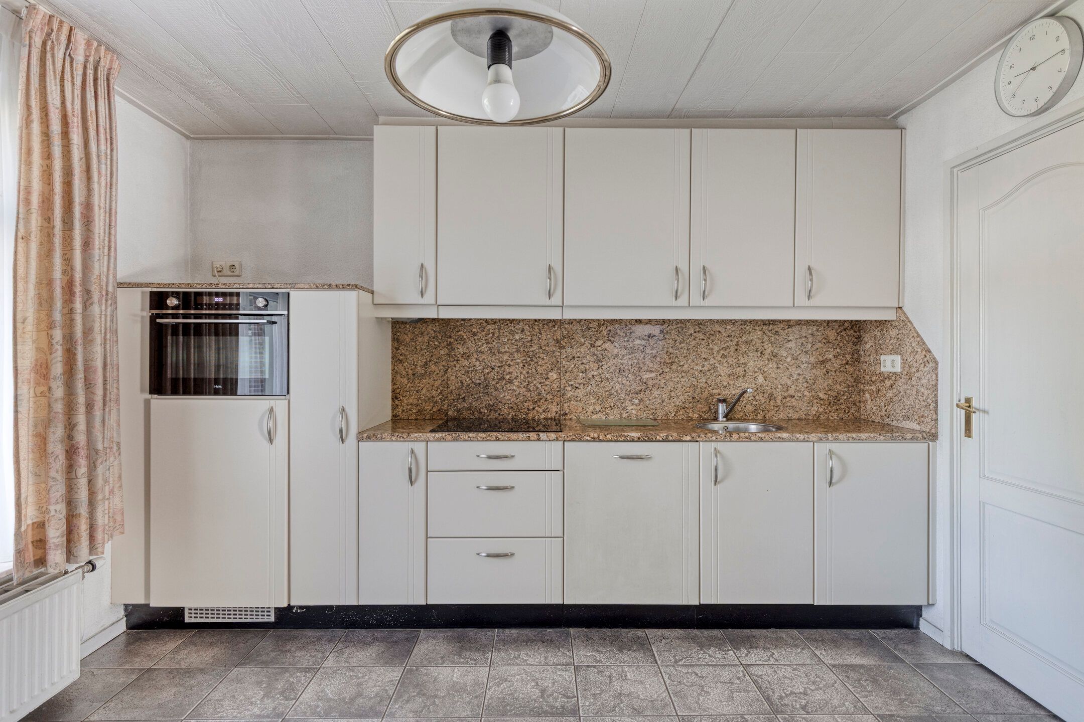 Photo 12 of van den Tillaartstraat 3