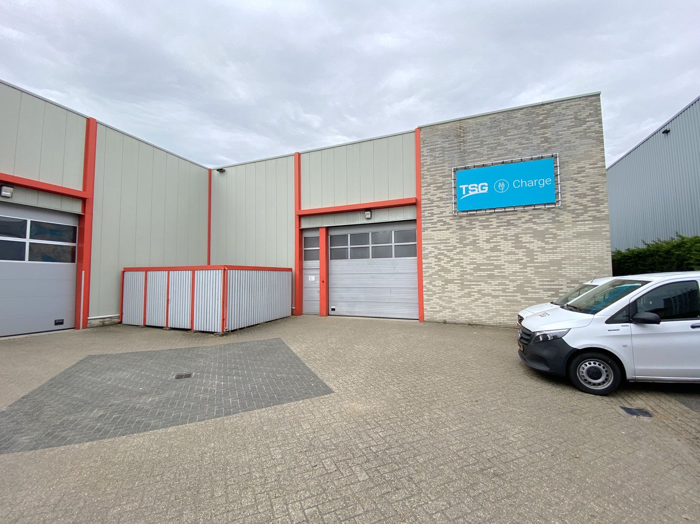 View photo 1 of Antennestraat 86
