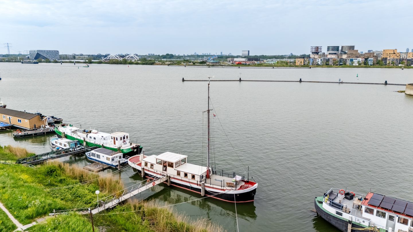 Photo 50 of Durgerdammerdijk 1004
