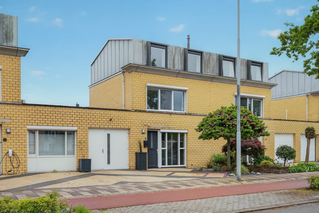 Foto 1 van Sartrelaan 7