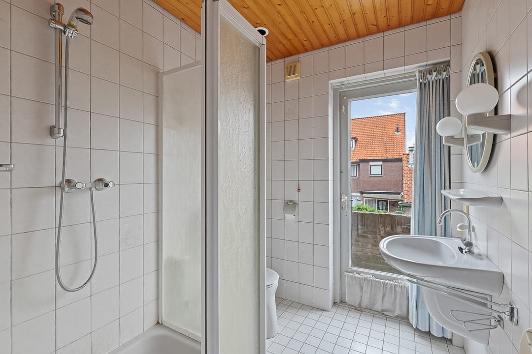 Photo 32 of Neptunusstraat 50