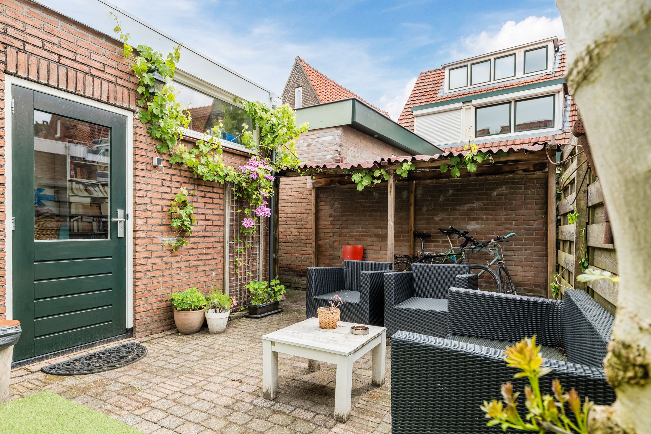 Photo 3 of Jan van Galenstraat 20