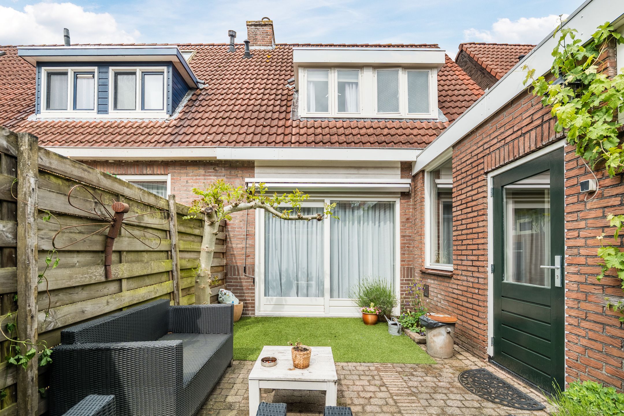 Photo 27 of Jan van Galenstraat 20