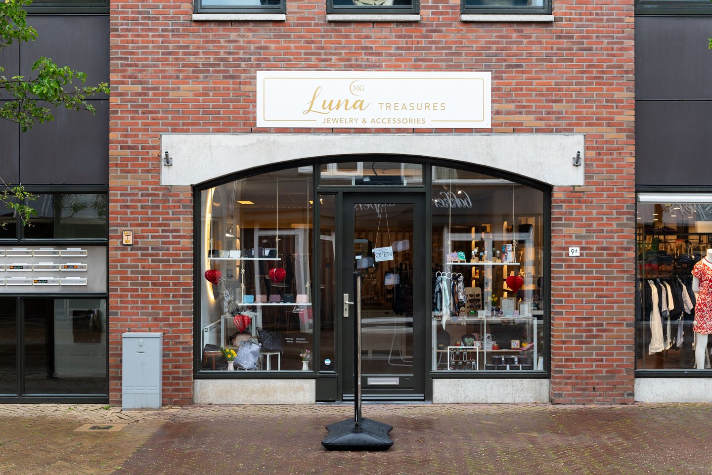 View photo 3 of Waterstraat 9-A