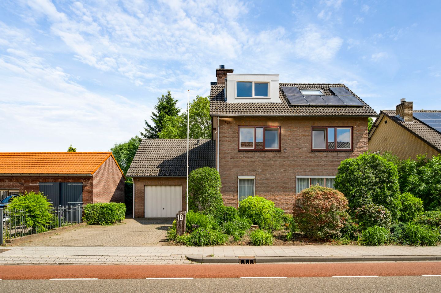 Foto 44 van Dorpstraat 18
