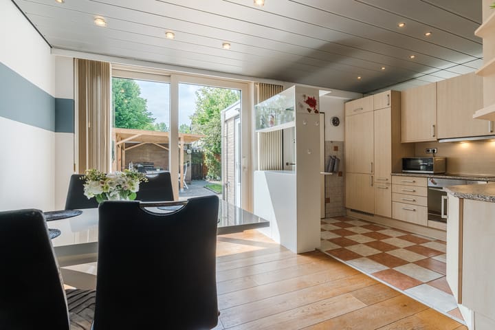 Hoekwoning te koop: Maasstraat 65, Veghel