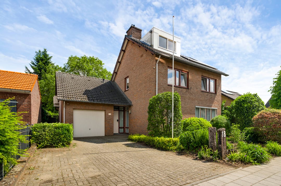 Foto 46 van Dorpstraat 18