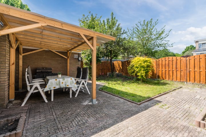 Hoekwoning te koop: Maasstraat 65, Veghel