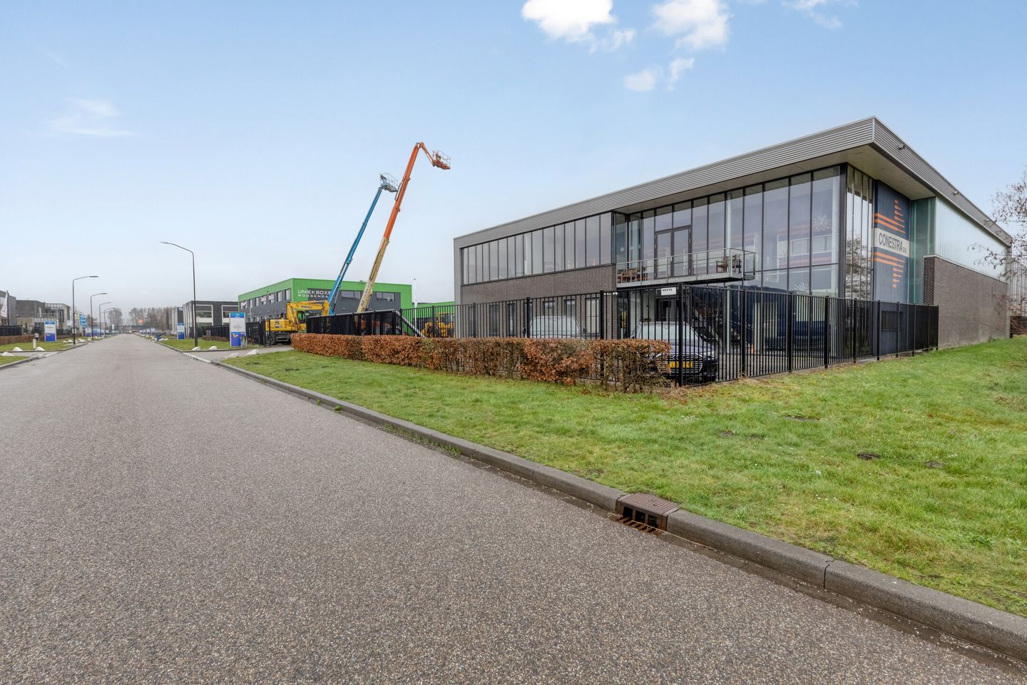 Bekijk foto 4 van Argon 12