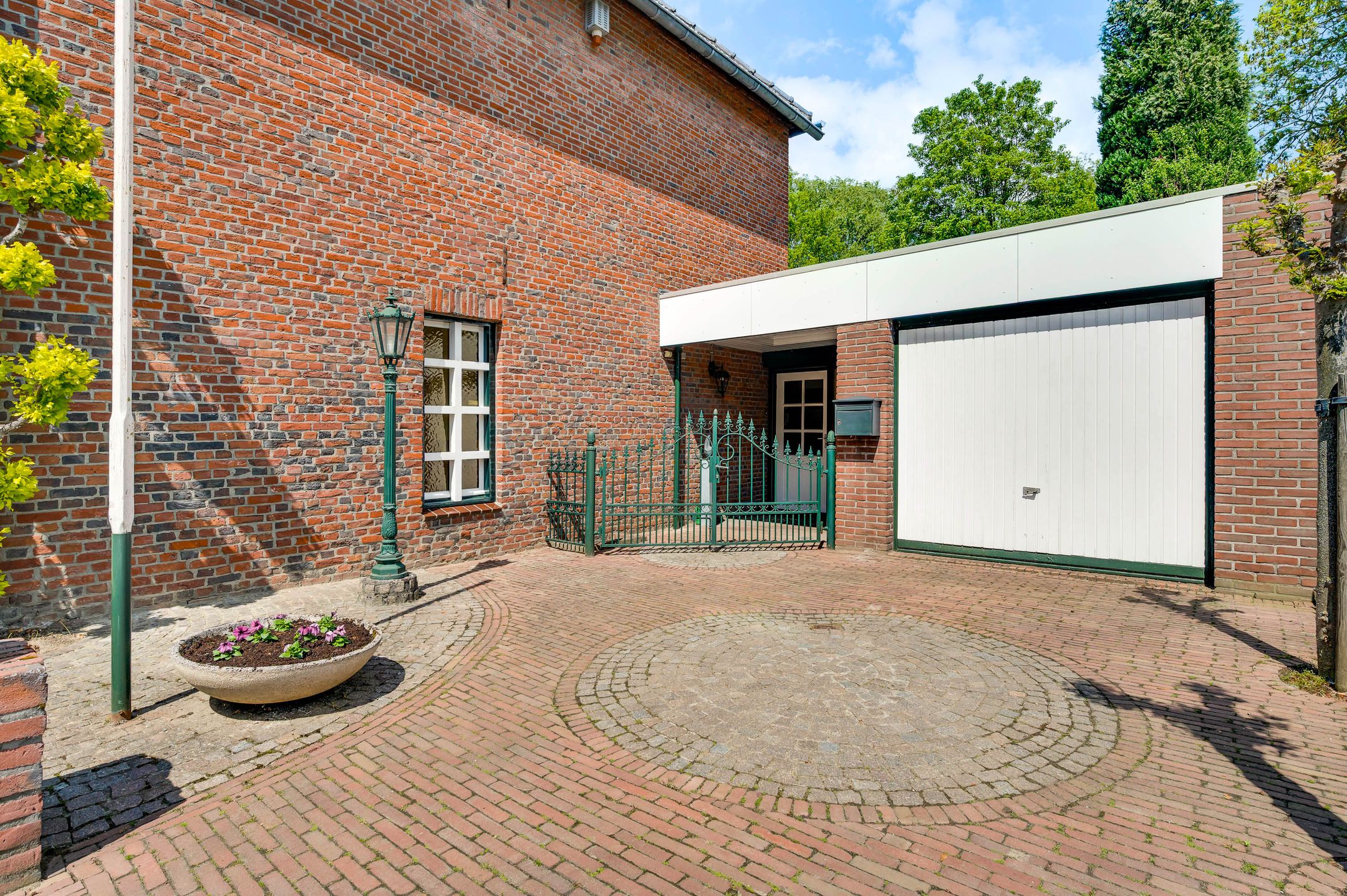 Photo 6 of Dorpsstraat 107