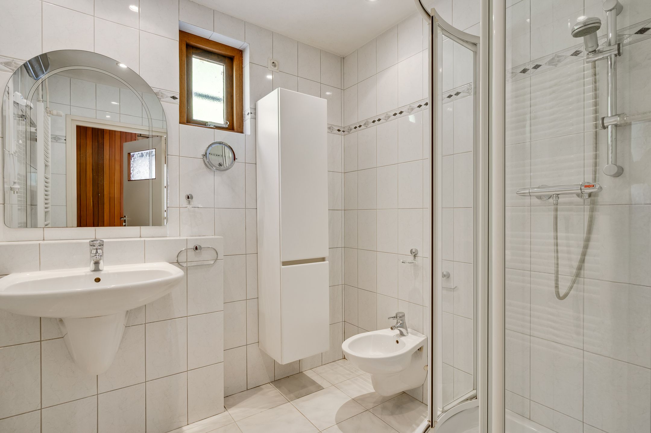 Photo 12 of Dorpsstraat 107