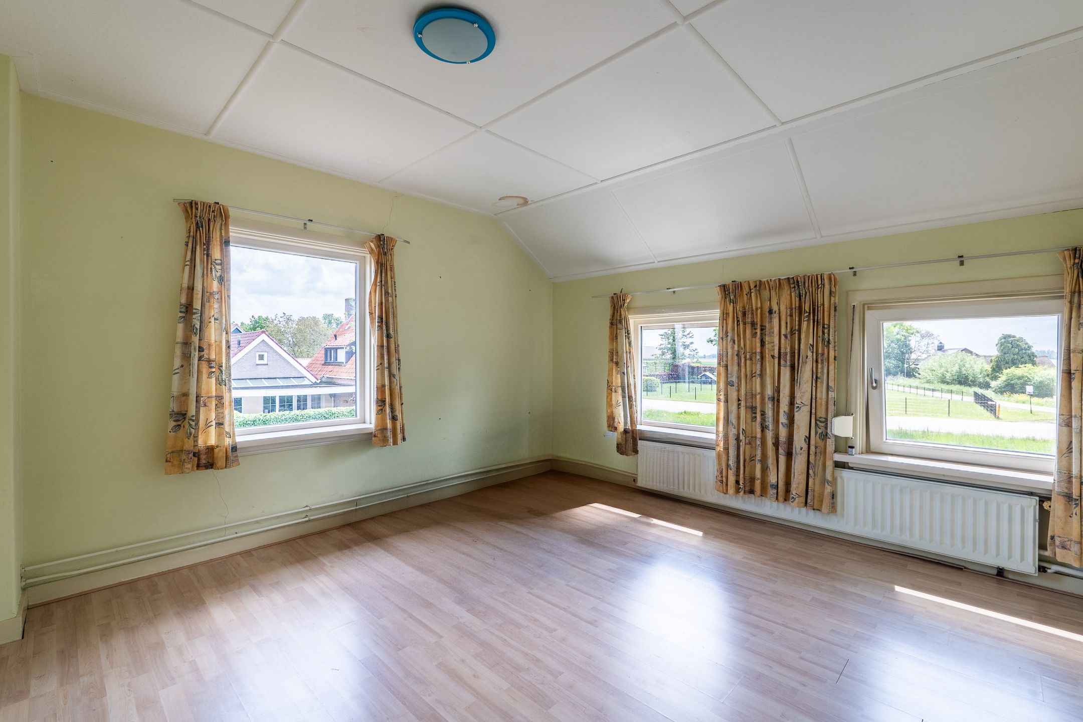 Foto 30 van Klundertseweg 30