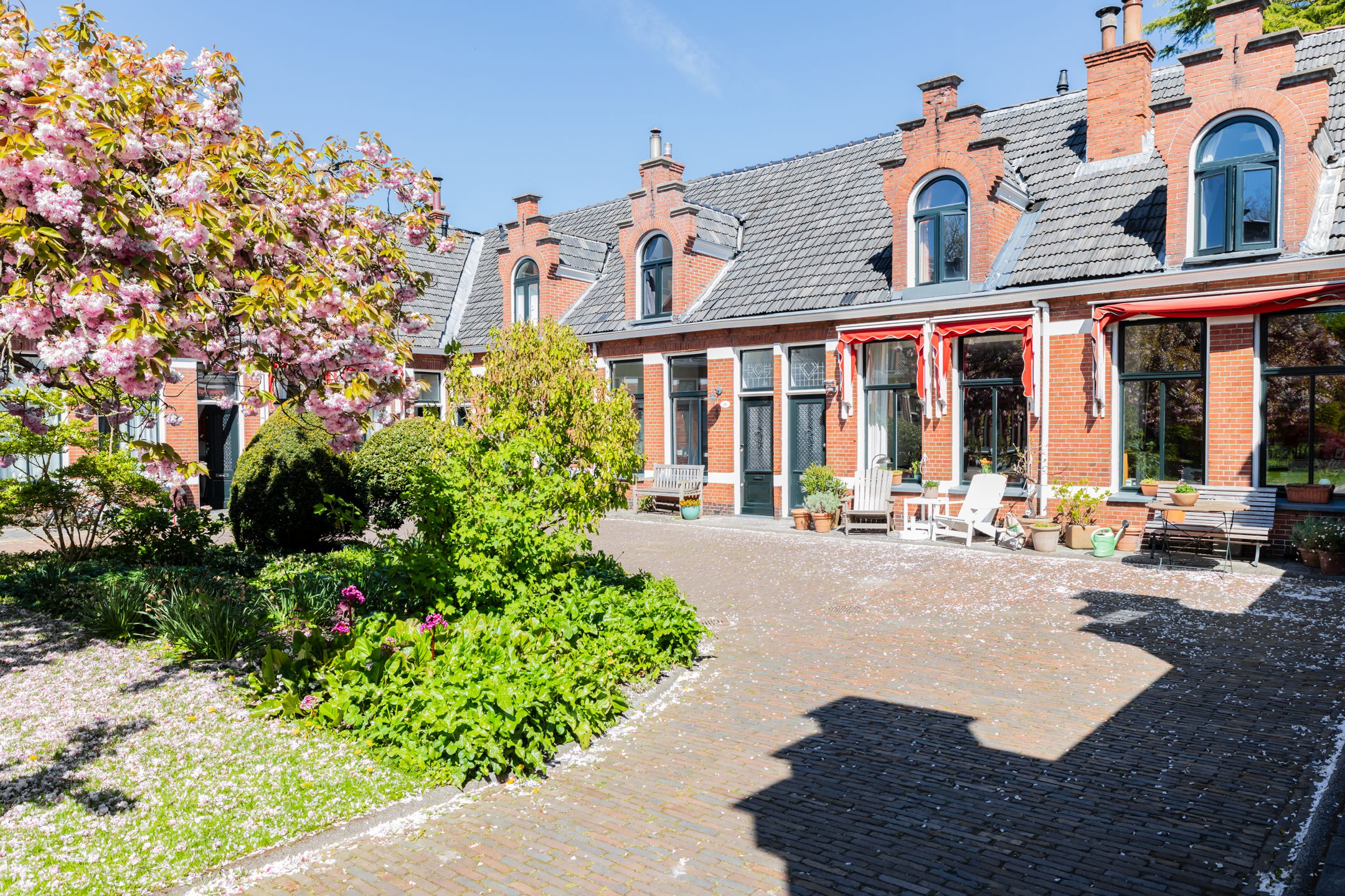 Petrus Campersingel 79 