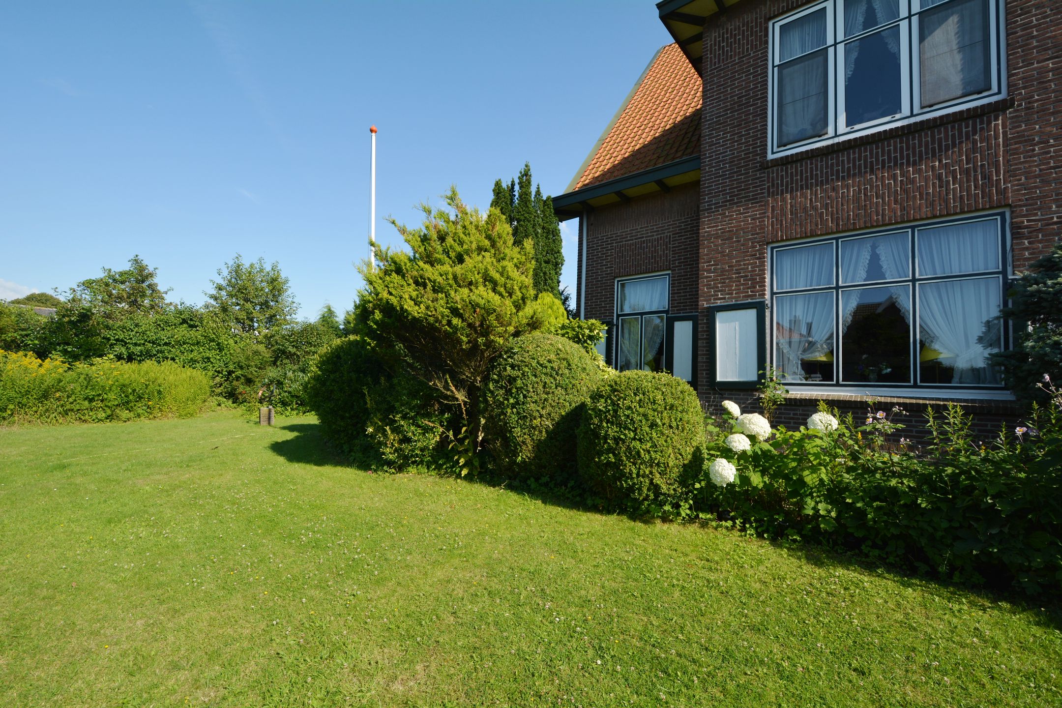 Photo 51 of Voorstraat 58