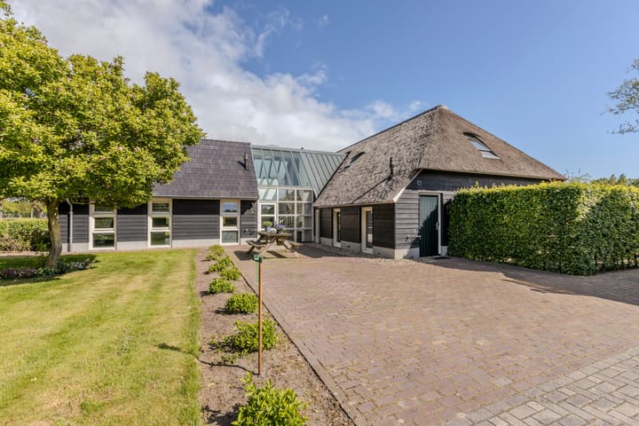 Vrijstaande woning te koop: Middeldijk 21, Dalfsen
