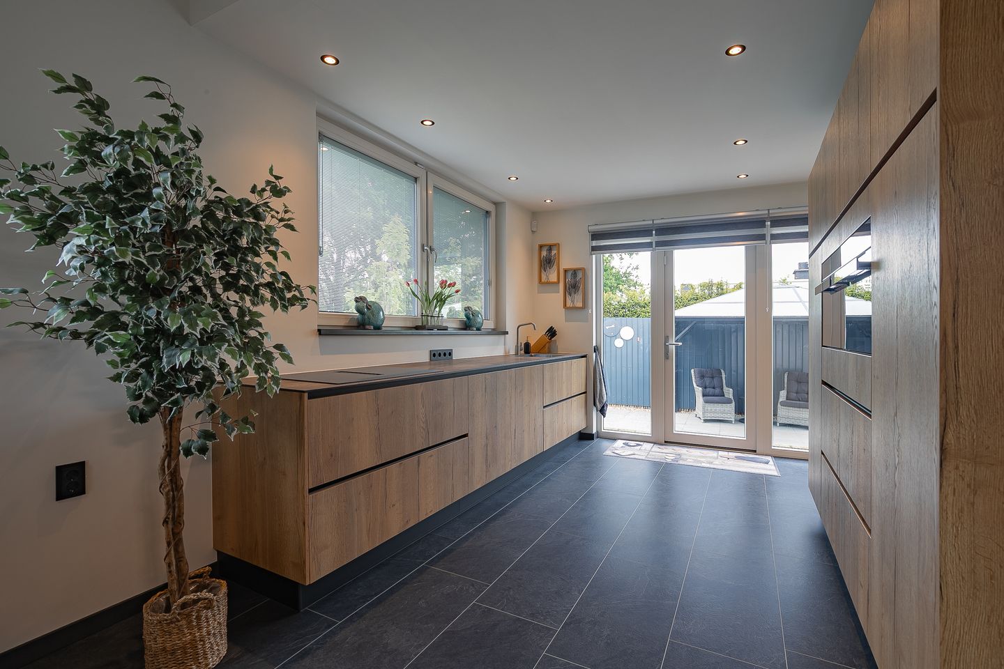 Photo 10 of Wijngaardstraat 1
