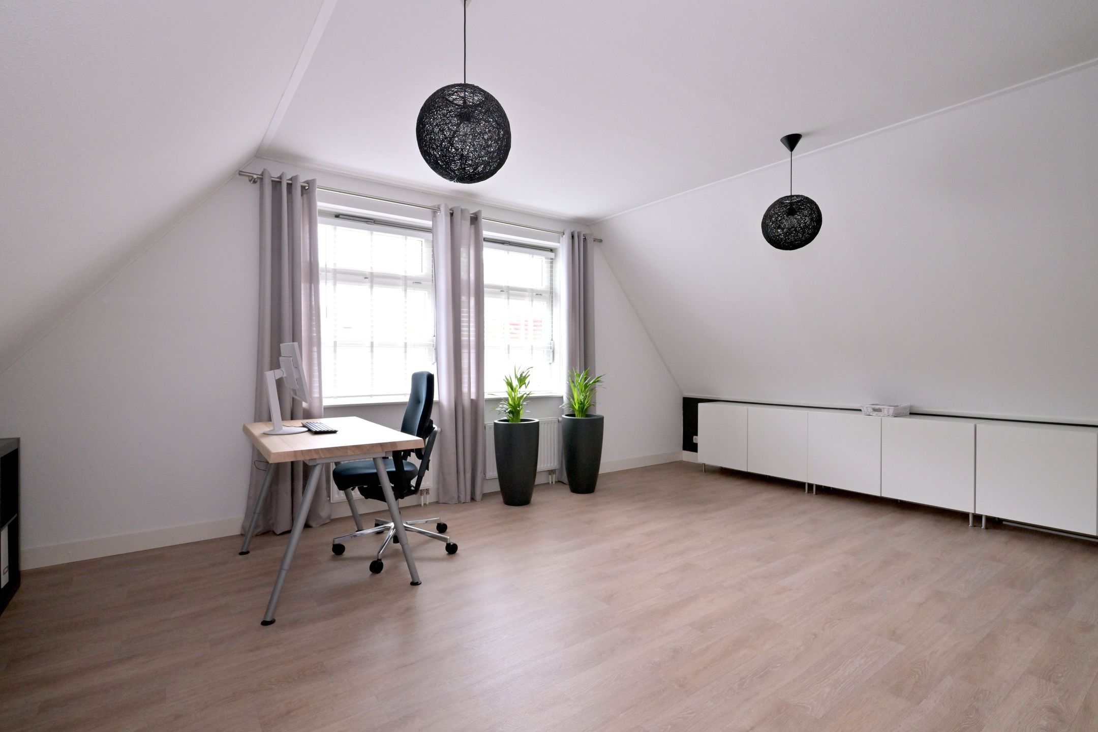 Photo 21 of Alex Roosdorpstraat 36