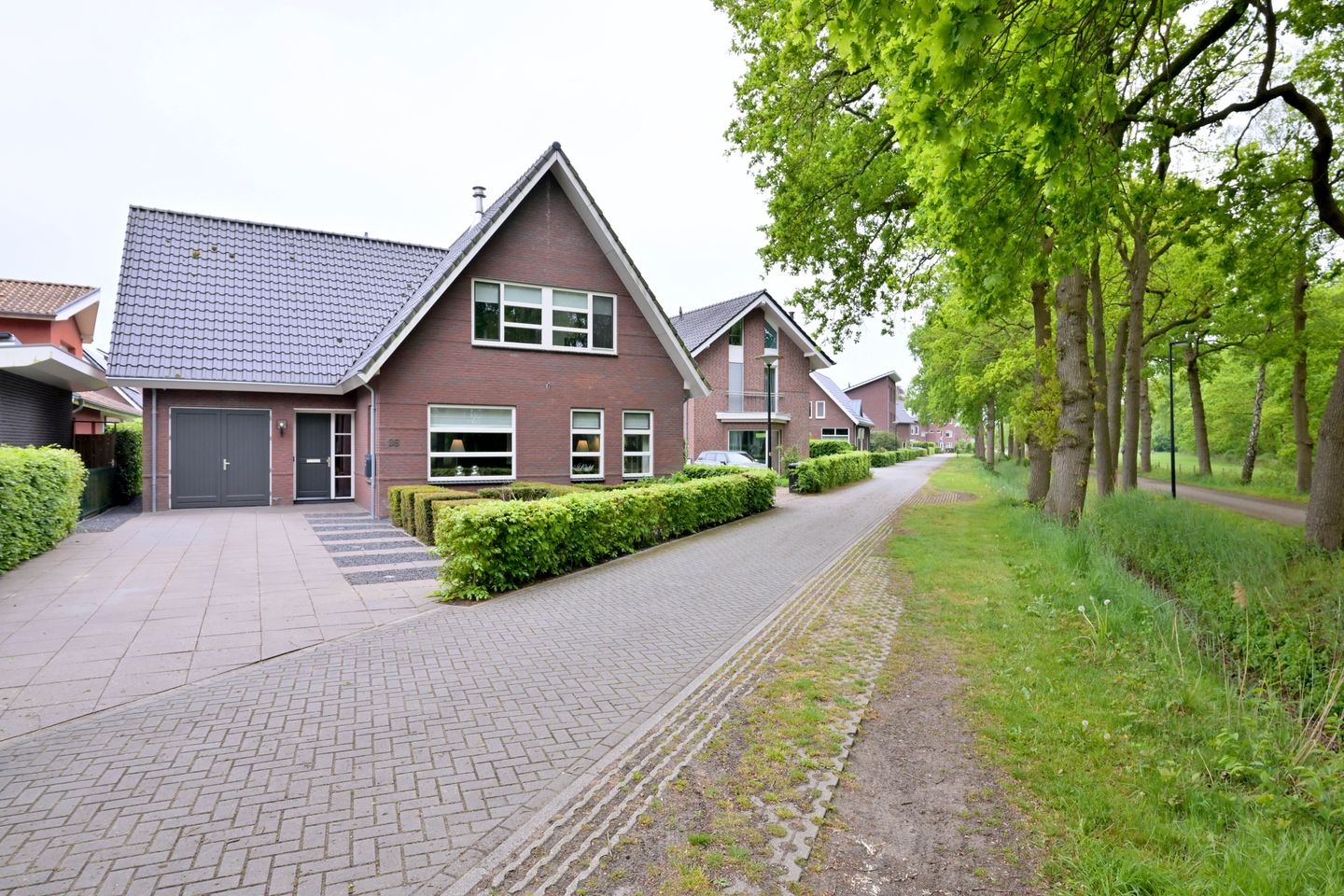 Photo 40 of Alex Roosdorpstraat 36