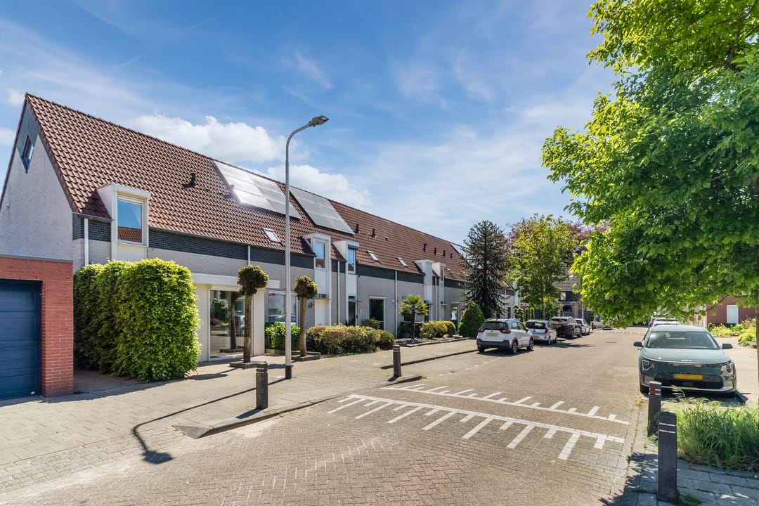 Foto 46 van Etnastraat 2