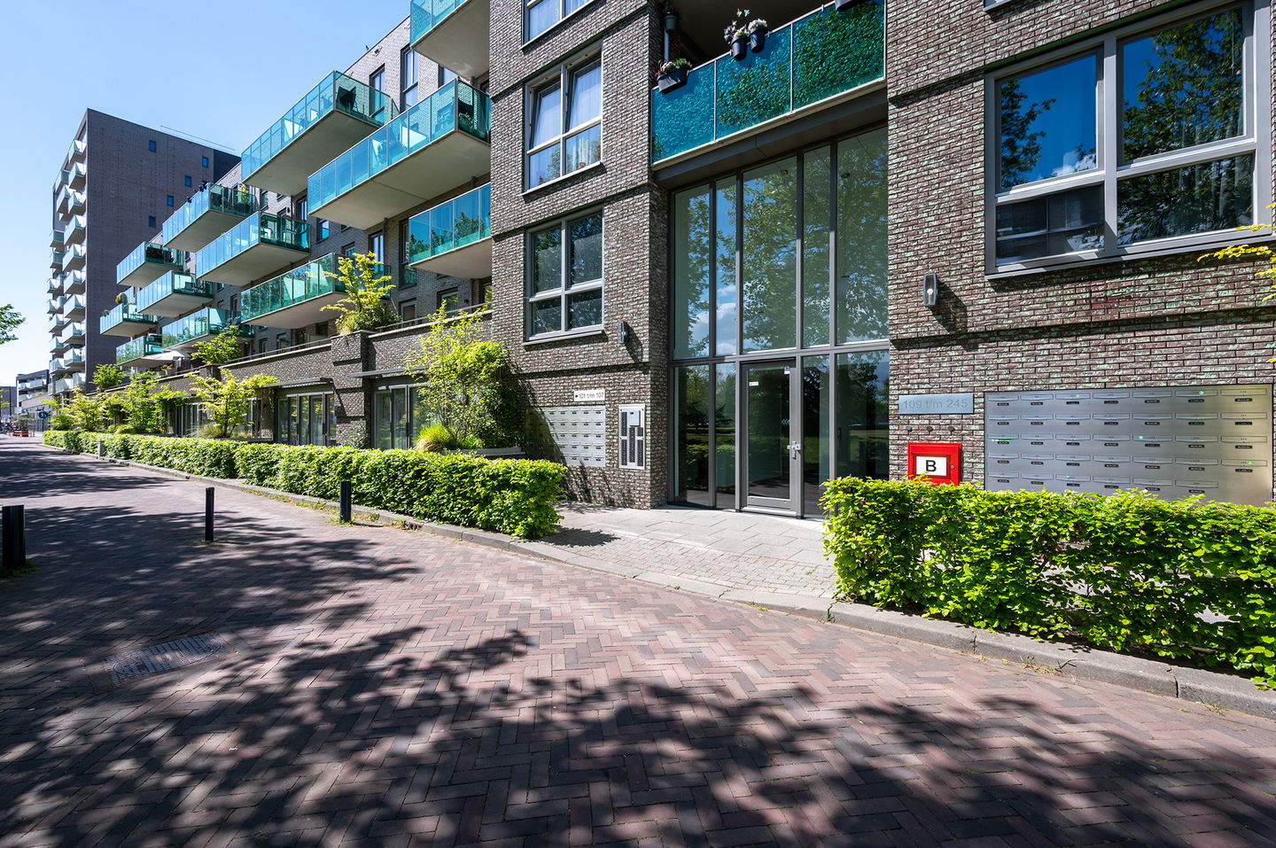 Photo 34 of Buenos Airesstraat 169